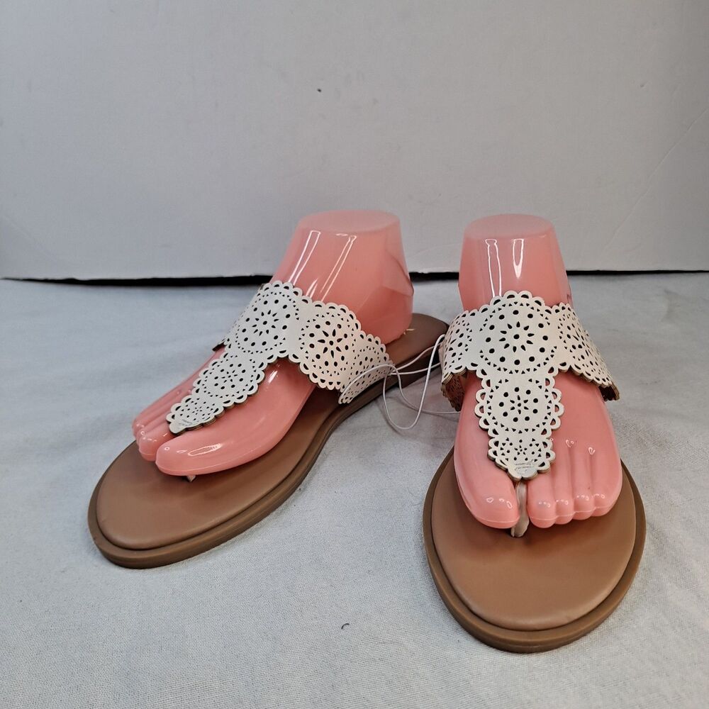 XOXO Miami Thong Sandals Womens 10M Off-White Perforated Faux Leather Slip-On